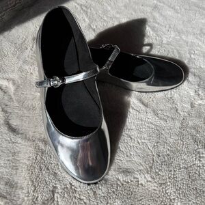 AEROSOLES Metallic Silver Mary Jane Flats with Buckle Strap